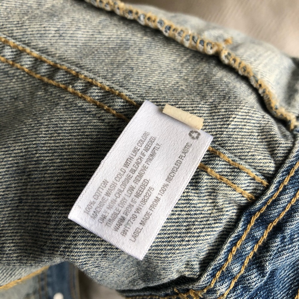 Lightly Distressed Denim Jean Jacket - Picture 4 of 7